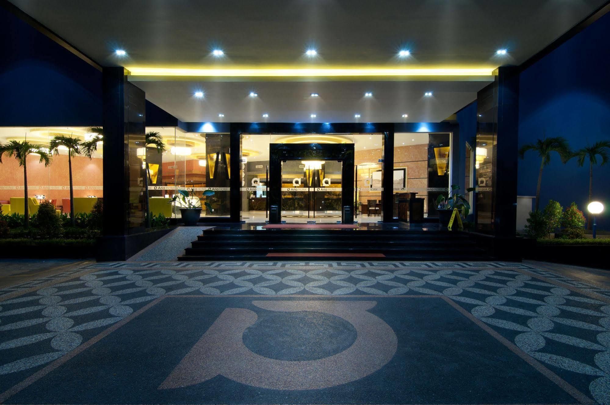 Aria Gajayana Hotel Malang Ngoại thất bức ảnh