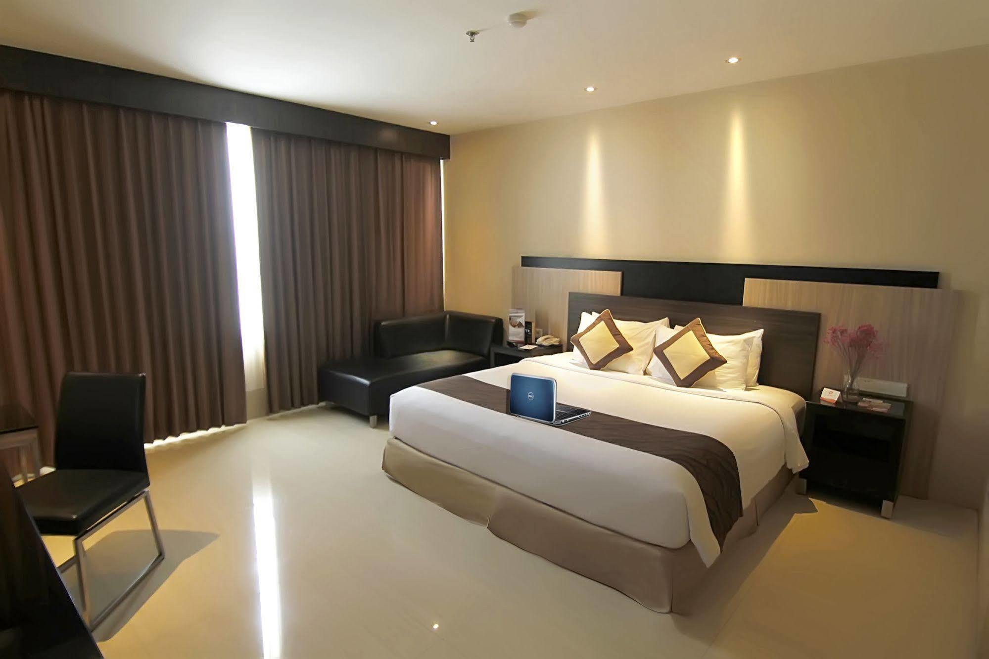 Aria Gajayana Hotel Malang Ngoại thất bức ảnh